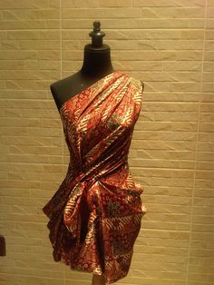 Ikat Dresses, Fashion Batik, Indonesia Traditional, Indonesian Fashion, Thai Silk Dresses, Draped Saree, Tenun Ikat, Ikat Dress, Thai Silk