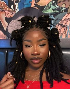 Bantu Locs, Female Loc Styles, Female Dreads Hairstyles, Female Dreadlocks Styles, Colored Locs, Loc Hairstyles