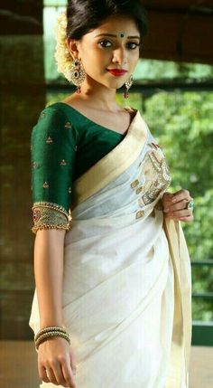 Valentino Embroidery, Kerala Saree Blouse Designs, Pattu Saree Blouse Designs, Kerala Saree, Cutwork Blouse Designs