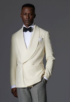 Meticulously crafted and expertly tailored for a slim silhouette, this white double-breasted dinner jacket with shawl lapels makes a bold statement for the season. Double BreastedSatin LapelBesom PocketsFlap PocketsSide VentsChest Welt PocketFully LinedDinner JacketMade in Italy Tuxedo Pocket Square, Polo Aesthetic, Visiting Washington Dc, Dinner Jacket, Cashmere Shawl, Black Tie Wedding, Off Black, Shawl Collar, Pocket Square