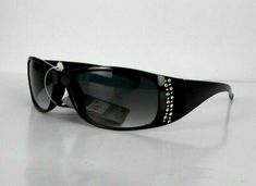 These shades offer up a sleek look that offers full protection from the sun's harmful UV rays.  Fashionable in look and function.  These sunglasses feature a stylish fit that fits comfortably to your face and temples.  EXTRA ORDERS SHIPPING  ONLY .75 CENTS EACH WE DO COMBINE SHIPPING ON ALL OF OUR LISTINGS ON EBAY ADD OTHER ITEMS WE HAVE TO SHOPPING CART THEN PAY TO GET SHIPPING DISCOUNT WE HAVE READING GLASSES ALSO AT A GREAT PRICE PLEASE LEAVE FEEDBACK ABOUT ITEM YOU BOUGHT. AND, IF YOU ARE BU Summer Formal Sunglasses With Tinted Lenses, Formal Summer Sunglasses With Tinted Lenses, Trendy Formal Sunglasses For Summer, Formal Tinted Shield Sunglasses For Summer, Formal Summer Sunglasses With Polarized Lenses, Trendy Sunglasses With Uva Protection For Formal Use, Trendy Sunglasses With Uva Protection For Formal Occasions, Trendy Formal Sunglasses With Uv Protection, Modern Shield Sunglasses For Summer