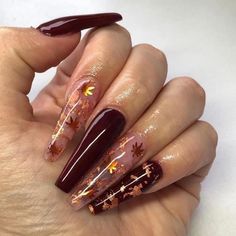 Maroon Nail Art Designs, Fall Autumn Nails, Nail Art 2022, Maroon Nail Art, Maroon Nail, 2023 Nail, Maroon Nails, Halloween Acrylic Nails, Acrylic Nail Powder