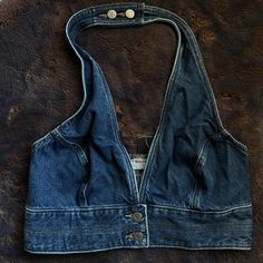 Beautiful Dark Denim Levi Vest. Never Been Worn. Size Medium. Levi's Denim Tops For Summer, Fitted Dark Wash Recycled Denim Top, Fitted Denim Vest In Medium Wash, Levi's Denim Blue Top For Spring, Fitted Levi's Tops In Medium Wash, Levi's Blue Denim Top, Halter Tops Outfit, Denim Upcycle, Denim Halter Top