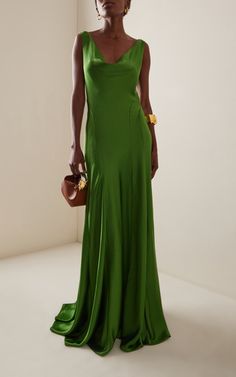 Green Dress Aesthetic, Dark Green Gown, Bright Green Dress, Anna Quan, Green Stuff, Dresses Classy, Elegant Dresses Classy, Dress Aesthetic, Satin Maxi