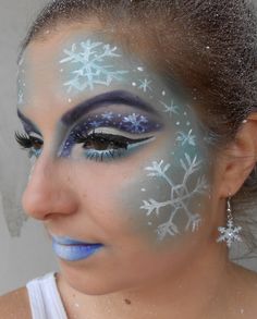 Snowflake Face Paint, Snowflake Eye Makeup, Snow Makeup Looks, Midsummer Masquerade, Fairy Fantasy Makeup, Snow Makeup, Ice Queen Makeup