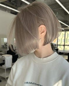 Short Milk Tea Hair, Hair Color Inspiration For Short Hair, Blonde Hair Cool Tone, Kawaii Hairstyle, Beige Hair Color, Tiktok Hairstyles, Best Haircuts For Women, Long Or Short Hair, Celebrity Haircuts