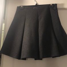 Brand New Dark Grey Wool Pleated Skirt Chic Gray Flared Skirt, Chic Gray Pleated Mini Skirt, Chic Winter Flared Skort, Zara Flared Skirt For Workwear, Zara Pleated Mini Skirt For Work, Zara Pleated Mini Skort, Chic Winter Full Mini Skirt, Zara Elegant Pleated Skort, Elegant Zara Pleated Skort