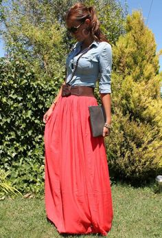 Coral Maxi Skirts, Rocker Girl, Maxi Rok, Hottest Fashion Trends, Looks Chic, Inspired Outfits, Fashion Mode, Looks Style, Mode Inspiration