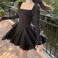 Product information:Material: CottonStyle: fashion and simplicityFeatures:Solid colorColour: white. blackSize Information:Unit : cm Size/cm Lenght Bust Sleeve S 68 84 65 M 69 88 66 Fairy Skirt, Party Mini Dress, Kawaii Dress, Long Sleeve Casual Dress, Korean Dress, Womens Black Dress, Black Long Sleeve Dress, Fairy Dress, One Piece Dress