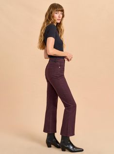 Chic Flares With Frayed Hem For Fall, High Waist Frayed Hem Flares For Fall, High Waist Flares With Frayed Hem For Fall, Fall High Rise Flares With Frayed Hem, High Rise Flares With Frayed Hem For Fall, Fitted Flares With Frayed Hem For Fall, Fall Wide Leg Flares With Frayed Hem, Fall Wide-leg Flares With Frayed Hem, Fall High Waist Frayed Hem Flare Jeans