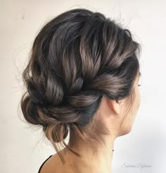 Arcade Wedding, Hair Doos, Easy Updo Hairstyles, Simple Hairstyles, Short Hair Trends, Up Dos For Medium Hair, Medium Short Hair, Fishtail Braid, Updos For Medium Length Hair