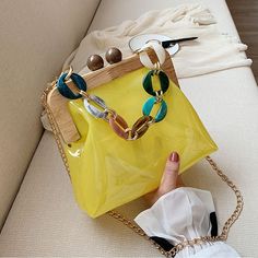 STYLISH TRANSPARENT HANDBAGS COLLECTION IDEAS - BOLSOS TRANSPARENTES Transparent Handbags, Handbags Collection, Collection Ideas, Hand Bags, Beautiful Hand, Bags Accessories, Designer Bags, Bags Designer, The World