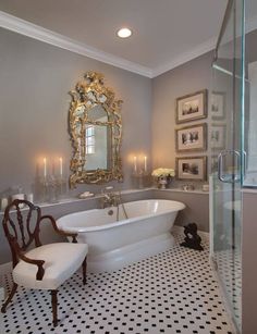 Mom Cave, Mini Bad, French Bathroom, Dream Castle, Apartment Makeover, Room Tiles, Modern Patio, Dream Bathrooms, Dream Bathroom