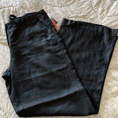 Unworn Black Line. Pants With Front And Rear Pockets. In Unworn Excellent Condition. Black Line, Pants Color, Linen Pants, Women's Style, Straight Leg, Size 12, Pants For Women, Pants, Women Shopping