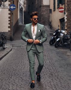 Men Suit Outfit, Mens Casual Suits, Nyc Brooklyn, Daily Fashion Inspiration, Formal Mens Fashion, Designer Suits For Men