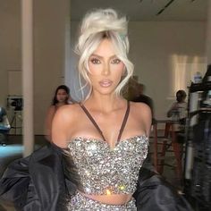 Kim Kardashian Hair Inspiration, 2023 Glam Hairstyles, Updo Hairstyles Kim Kardashian, Kim Updo Hairstyles, Kim Kardashian Hairstyles 2023, Kim Kardashian Upstyles, Bombshell Hair Updo, Kim K Inspired Wedding Hair, Kim Kardashian Up Do Hairstyles