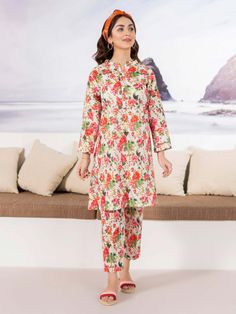 Limelight White u2381sh ssh Summer Printed 2022 Lawn Suit, Suit Shirt, Lawn Fabric, Lawn Shirts, Lawn Suits, Suit Shirts, Embroidered Neckline, Suit Fabric, Summer Prints