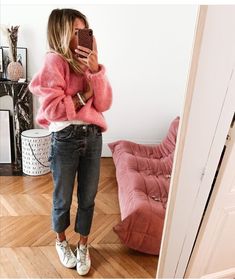 Story Post, Popular Instagram, Pink Friday, Instagram Analytics, Statistics, Get The Look, Autumn Winter Fashion, New Outfits, Mom Jeans