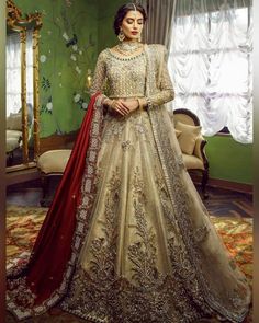 Bengali Wedding Dress, White Wedding Lehenga, Bridal Pakistani, Pakistan Bridal, Embroidery Lehenga, Mehndi Outfit, Dresses Pakistani, Pakistani Bridal Dress, Lehenga Bridal