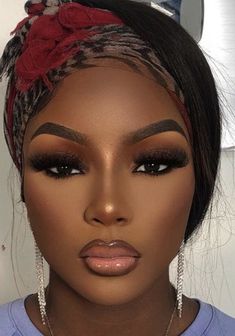 Makeup Looks For Brown Women, African Makeup Ideas Dark Skin, Bold Bridal Makeup For Brown Eyes, Nigerian Makeup Looks, Dark Skin Soft Glam Makeup, Smokey Makeup Looks Black Women, Latte Makeup Look Brown Skin, Glamour Makeup Black Women, Light Brown Skin Makeup