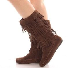 Candice-48 Women's Sassy 3 Layer Fringe Moccasin Flat Boots Brand: Forever New Without Box Brown Size 5.5 Fit: True To Size -Material: Faux Suede -Western Fringe Style Look -Stitching Detail -Side Zipper Access -3 Layer Fringe -Shaft Hits Mid-Calf Any Questions, Please Ask. Pet/ Smoke Free Environment. Thanks For Looking :)) Fall Suede Moccasins, Winter Moccasins With Round Toe, Moccasins Boots, Fringe Moccasins, Clothes Board, Womens Suede Boots, Moccasin Flats, Fringe Fashion, Moccasin Boots