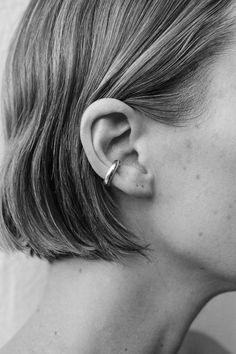 Ear Jewelry Ideas, Ear Photography, Bvla Jewelry, Ear Model, Ear Cuff Silver, Ear Cuff Gold, Earring Cuff, Fantasy Earrings