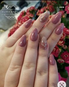 Nail Art Mariage, Almond Nails French, Unghie Sfumate, Nail Beds, Bridal Nail Art, Hair Mistakes, Gel Nail Extensions