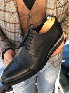 Black Laced Cap Toe Oxfords – brabion