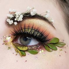 Abstract Makeup, Fantasy Make-up, Make Up Designs, Mekap Mata, Flower Makeup, Smink Inspiration, Creative Eye Makeup, Creative Makeup Looks