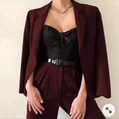 Glamouröse Outfits, Corset Outfit, Chique Outfits, Clothing Pieces, Prom Suits, Woman Suit Fashion, Gambar Figur, Mode Kpop, Stil Inspiration