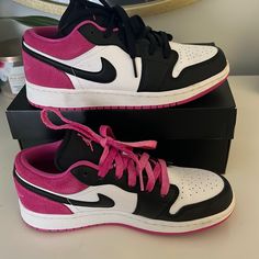 Brand New, Great Condition, Authentic With Card To Prove It Pink And Black Shoes, Jordan Shoes Black, Red Widgets, Nike Tns, Orange Jordan, Jordan Pink, Fire Shoes, Pink Jordans, Jordans Girls