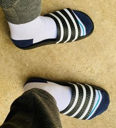 Socks Ideas, Dark Men, Men's Slippers, Teenage Fashion, Teenage Fashion Outfits, Mens Slippers, Photo Profil