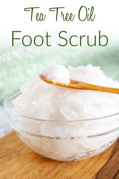 This soothing Tea Tree Oil Foot Scrub is perfect for after a long day on your feet. Pamper yourself with this at home spa treatment! Diy Foot Scrub Recipes, Diy Salt Scrub Recipe, Bath Salts Diy Recipes, Foot Scrub Recipe, Homemade Foot Scrub, Salt Scrub Recipe, Foot Soak Recipe, Diy Body Scrub Recipes, Diy Sugar Scrub Recipe