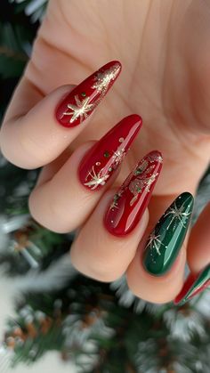 15 Christmas Nails Trendy Styles – Get Ready to Dazzle! 💅 Get ready to shine this holiday season with these Christmas Nails Trendy styles that everyone is raving about! From classic Christmas Nails Acrylic to stunning Christmas Gel Nails, there\'s a look for every occasion. 🎅✨ Looking for festive December Nails or sleek Winter Nails Acrylic? We\'ve got you covered. Embrace the holiday spirit with Xmas Nails and creative Christmas Nail Designs that will take Her Nails to the next level. Try Re... Christmas Nails Cute, Christmas Nails Trendy, Festive Holiday Nails, Snowflake Nail Design, Nails Unique