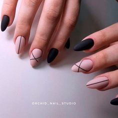 Fantastic Matte Acrylic Nails To Give A Thought To #nails Minimalistic Black Nails, Mat Nails Ideas, Nail Black Design, Matte Black Nails Design, Black Dress Nails, Simple Matte Nails, Mat Nails, Matt Nails, Fantastic Nails