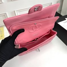 Description CC Large Classic Handbag Silver Hardware Pink For Women, Women’s Handbags, Shoulder Bags 11.8in/30cm Rep 1:1 Size: 19.5 × 30 × 10 cm/ 7.7 × 11.8 × 3.9 inches (Length x height x width) The Jumbo Classic Bag the main difference is the small interior space. When choosing the Jumbo size, consider whether the compartments are big enough to help you carry your daily essentials. For some fashionista’s, there is a second reason why they choose the Small Classic Bag. It can be due to the heig High-end Double Flap Shopping Bags, High-end Double Flap Shoulder Bag For Shopping, Designer Double Flap Bags For Everyday Use, Designer Double Flap Bag For Daily Use, High-end Double Flap Bag For Shopping, Shopping Bag With Removable Pouch And Double Flap, Double Flap Shoulder Bag With Dust Bag For Travel, Leather Double Flap Bags For Shopping, Travel Double Flap Shoulder Bag With Dust Bag