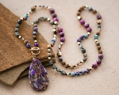 Amethyst Necklace Aesthetic, Bohemian Multicolor Necklace With Large Stone, Bohemian Teardrop Pendant Necklace With Large Stone, Multicolor Necklace With Large Stone For Gift, Crystal Protection Necklace, Crystal Protection, Purple Stone Necklace, Jewelry Wishlist, Paper Beads Necklace