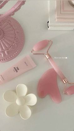 💕 Pink Items, Pink Lifestyle, Pink Life, Pretty Skin Care, Pretty Skin, Pink Vibes, روتين العناية بالبشرة, Everything Pink