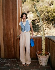 Summer Business Casual Outfits, Linen Pants Outfit, Wide Leg Pants Outfit, Business Casual Summer, Summer Work Outfits, Blair Waldorf, Casual Work Outfits, Work Outfits Women, Professional Outfits