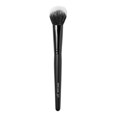 e.l.f. Putty Blush Brush Elf Blush Brush, Putty Blush, Elf Brushes, Elf Blush, Blush Application, Face Makeup Brush, Best Brushes, Elf Cosmetics, Cream Blush