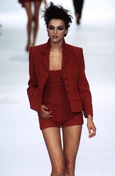 Sonia Rykiel Spring Summer 1997 Ready-to-Wear Collection Business Formal Outfit, Luna Fashion, Professional Wear, Woman Suit Fashion, Sonia Rykiel, Beauty And Fashion, Suit Fashion, Looks Style, Look Cool