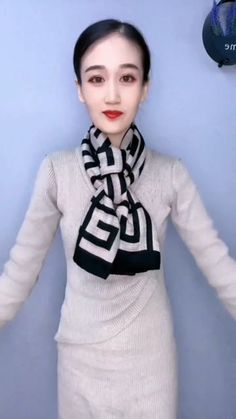 Cute Fashion Style, Outfit Looks, Makeup Hairstyle, Scarf Tying, Ootd Style, Fashion Styling, Outfit Style