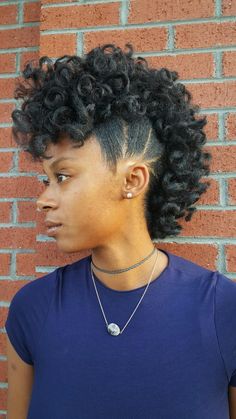 Natural Hair Braidstyles, 4c Mohawk Natural Hair, Natural Mohawk Styles For Black Women, Crochet Mohawk Hairstyle, Mohawk Hairstyles For Black Women, Hairstyles Mohawk, Curly Mohawk Hairstyles, Mohawk Hair, Braids Dreads