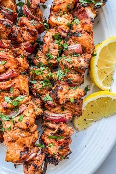 Kabab Platter Ideas, Turkish Bbq Recipes, Afghan Chicken Kabobs, Persian Chicken Kabob Marinade, Lebanese Chicken Kabobs, Chicken Kebobs Recipes, Turkish Chicken Kebab Recipe, Turkish Side Dishes, Turkish Dinner Party