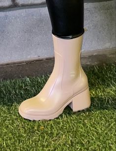 Nude / Taupe Chunky Block Heel Zip Up PVC rainboots. Chloe Betty Boots Dupe. Beige Ankle Boots outfit paired with black leather pants and varsity jacket Taupe Boots, Heeled Rain Boots, Fall Winter Wardrobe, Fall Day, Chunky Block Heels, Winter Night, Warm Autumn, Boots Fall, Chunky Heel