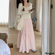 Olivia Mark - Sweet Delight Long Skirt with Ruffles Modest Long Skirts, Long Pink Skirt, Pink Skirt Outfits, Modest Girly Outfits, Skirt With Ruffles, Midi Skirt Pattern, Modesty Outfits, Cute Modest Outfits, Long Skirt Outfits