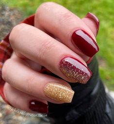 Thanksgiving Red Nails, Maroon And Gold Nails, Sistaco Nails, Nails Art Winter, Nail Art 2022, Amazing Nail Art, 2022 Nails, Purple Glitter Nails, Tips Nails