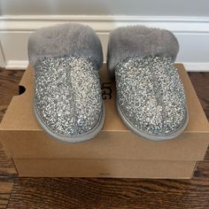 Ugg Scuffette Ii Cosmos Slippers In Silver Brand New Size 5 Ugg Scuffette, Shoes Ugg, Ugg Shoes, Cosmos, Me Too Shoes, Apple Iphone, Slippers, Women Shoes, Iphone