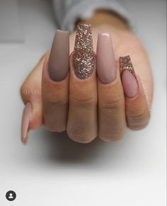 Tan Nail Designs, Dark Nude Nails, Ongles Beiges, Tan Nails, Orange Acrylic Nails, New Years Nail Designs, Golden Nails, Beige Nails, Pretty Nail Art Designs