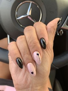 Pink Black Nails, Unghie Sfumate, Basic Nails, Spring Nail, Luxury Nails, Heart Nails, Fancy Nails, Chic Nails, Short Acrylic Nails